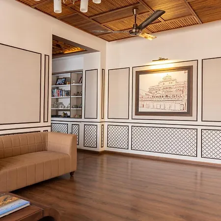 Bhola Bhawan Bed And Breakfast-3